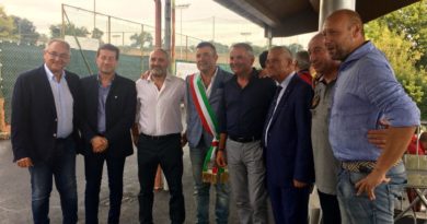 Amc 98, inaugurata la nuova tribuna coperta del campo di Acquasparta Amc 98, inaugurata la nuova tribuna coperta del campo di Acquasparta