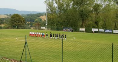 Il nervosismo fa brutti scherzi: il derby va al Castello Il nervosismo fa brutti scherzi: il derby va al Castello