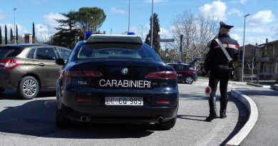Spaccio di droga a Montecastrilli e Amelia: fermati due uomini Spaccio di droga a Montecastrilli e Amelia: fermati due uomini